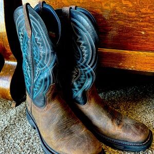 Ariat Men’s WorkHog XT Coil Work Boots size 12D